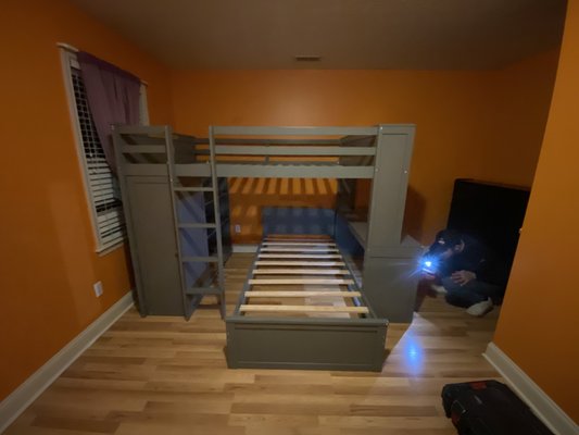 Furniture Assembly - Kids full bed assembly Furniture Assembly - Kids full bed assembly