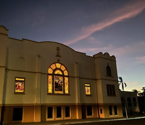Church Upgrade - Top Tier Commercial Lighting - Upgraded the switching controls and new lights. Set up the lights to aim on the stained glass from the inside on a program switching event to show the beauty of the windows from the outside