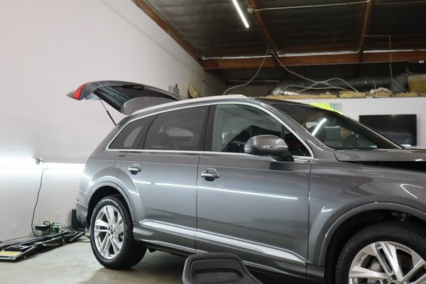 Audi Q7 front end paint protection film, ceramic coating, XR plus ceramic tint - Paint protection film benefits:
* Clear and Durable paint protection
* Hydrophobic water-beading properties 💦
* Repels water, dirt & road grime for easier maintenance
* Self healing top coat
* 10 + year warranty
Ceramic coating benefits:
* Seals & protects surfaces from environmental contaminants
* Repels dirt & liquids making surfaces easier to clean
* High gloss 🤩
XR plus ceramic tint benefits :
* Up to 98% infrared heat rejection ☀️
* Up to 99% UV ray rejection
* Greater clarity
* Lifetime warranty Audi Q7 front end paint protection film, ceramic coating, XR plus ceramic tint - Paint protection film benefits:
* Clear and Durable paint protection
* Hydrophobic water-beading properties 💦
* Repels water, dirt & road grime for easier maintenance
* Self healing top coat
* 10 + year warranty
Ceramic coating benefits:
* Seals & protects surfaces from environmental contaminants
* Repels dirt & liquids making surfaces easier to clean
* High gloss 🤩
XR plus ceramic tint benefits :
* Up to 98% infrared heat rejection ☀️
* Up to 99% UV ray rejection
* Greater clarity
* Lifetime warranty