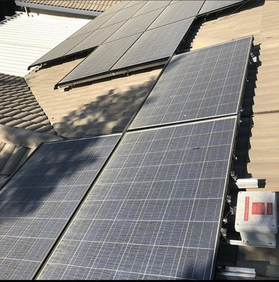 Solar Panel Cleaning before/after - Here is a collection of our satisfying work cleaning solar panels! Solar Panel Cleaning before/after - Here is a collection of our satisfying work cleaning solar panels!