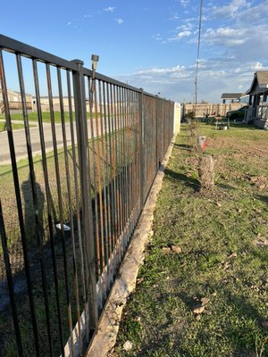 Metal Gate Repaint - This gate was really rusting out, but prep is key to any job, so we sanded everything down then primed with Sherwin Williams pro block, sanded it down again, and finished off with 2 coats of direct to metal black paint to bring this gate back to life Metal Gate Repaint - This gate was really rusting out, but prep is key to any job, so we sanded everything down then primed with Sherwin Williams pro block, sanded it down again, and finished off with 2 coats of direct to metal black paint to bring this gate back to life