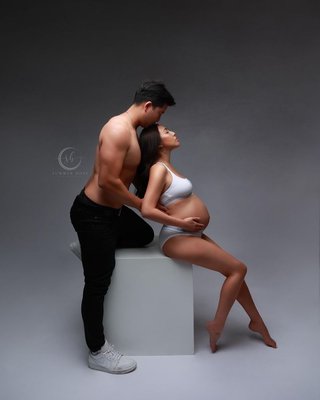 Luxury Couples Maternity Photoshoot - Celebrate the beauty of new beginnings with a stunning maternity photoshoot designed for couples who embrace elegance and intimacy. Luxury Couples Maternity Photoshoot - Celebrate the beauty of new beginnings with a stunning maternity photoshoot designed for couples who embrace elegance and intimacy.