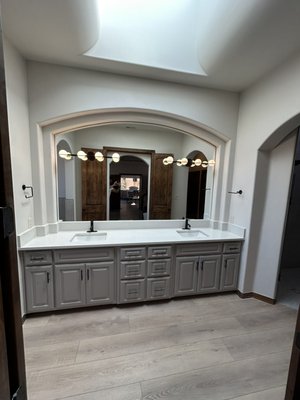 Luxury Bathroom Remodel - Customer showed us what she had in mind and that is exactly what we delivered! Started and finished the project on time! Customer gave us a 5 star rating and was 100% satisfied! Luxury Bathroom Remodel - Customer showed us what she had in mind and that is exactly what we delivered! Started and finished the project on time! Customer gave us a 5 star rating and was 100% satisfied!