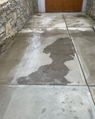 Driveway cleaning - Driveway cleaning oil was everywhere was not an easy task but we got it done Driveway cleaning - Driveway cleaning oil was everywhere was not an easy task but we got it done