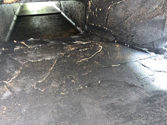 Smoke chamber repair - The smoke chamber had significant cracks, which allowed smoke to enter the house. After rebuilding the smoke chamber, the fireplace now functions efficiently, and the customer is once again enjoying wood-burning fires.