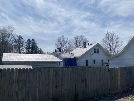 Bloomington - Removed house and garage roofs and replaced with new Owens Corning Duration Estate Grey Bloomington - Removed house and garage roofs and replaced with new Owens Corning Duration Estate Grey