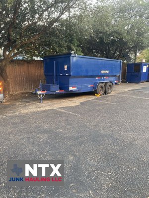 Driveway friendly Dumpster Rental - We offer a 15 and 20 cubic yard dumpster rental for commercial and residential use. They are great for construction projects or clean out your home. Driveway friendly Dumpster Rental - We offer a 15 and 20 cubic yard dumpster rental for commercial and residential use. They are great for construction projects or clean out your home.