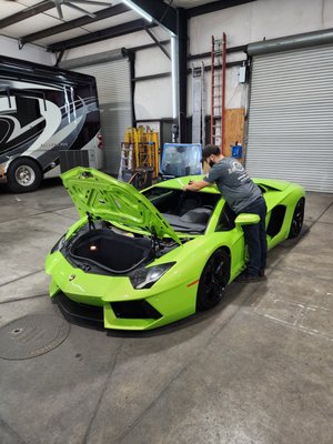 Auto Glass Repair, Calibrations, Rock Chips & More - Windshield Replacements , camera calibrations, Window regulators, Rock Chip Repairs, Sun roofs,
