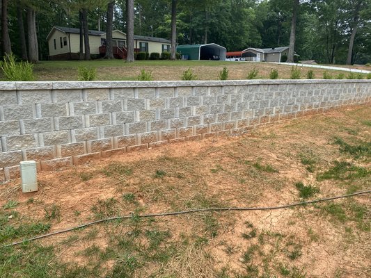 Retaining Wall Pressure Washing - This retaining wall was made anew Retaining Wall Pressure Washing - This retaining wall was made anew