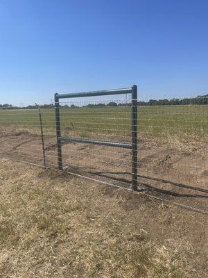 Want have to worry about the cows running away anymore - Removed 300 ft of 4ft hourse mesh wire and 30 T Post
Cleared  and leveled area with skid steer. Replaced it with 5ft Wolven 2in x4in mesh Horse and cattle wire. Replaced 30 T post added 7ft H brace and two support braces. Ran one stand on barbwire to top and bottom . Painted H brace ,support post, and corner braces to match
t post. Want have to worry about the cows running away anymore - Removed 300 ft of 4ft hourse mesh wire and 30 T Post
Cleared  and leveled area with skid steer. Replaced it with 5ft Wolven 2in x4in mesh Horse and cattle wire. Replaced 30 T post added 7ft H brace and two support braces. Ran one stand on barbwire to top and bottom . Painted H brace ,support post, and corner braces to match
t post.