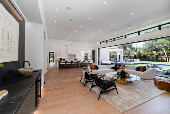 Real Estate Samples - "Capture the essence of luxurious living with this stunning real estate photo, offering realtors the perfect opportunity to showcase their exceptional listings."