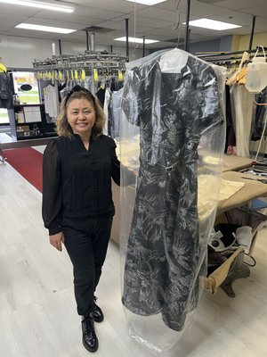 In-House Designer & Seamstress Available - Every dress you see here was handcrafted by Urna, our in-house seamstress. 👗
From tailoring to custom gowns - she does it all.
Bring in your inspo pic and watch your dream dress come to life. ✂️💫
Urna is at Anthony's 6 days a week 10-5.