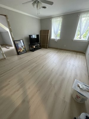 We install floors - We install floors