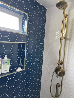Bathroom Remodeling - Maximize the space of this small bathroom. Beautiful results.
