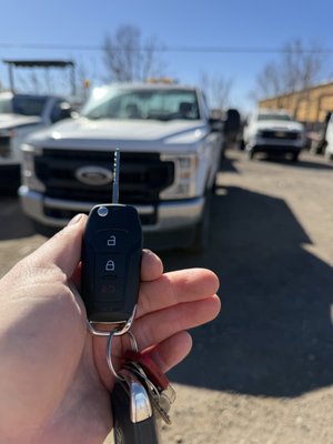 2021 Ford F-350 All Keys Lost - Customer had lost all keys for a 2021 Ford F-350 and needed a mobile solution on-site. We cut and programmed a new working key so the truck could get back on the road without being towed to the dealership. 2021 Ford F-350 All Keys Lost - Customer had lost all keys for a 2021 Ford F-350 and needed a mobile solution on-site. We cut and programmed a new working key so the truck could get back on the road without being towed to the dealership.