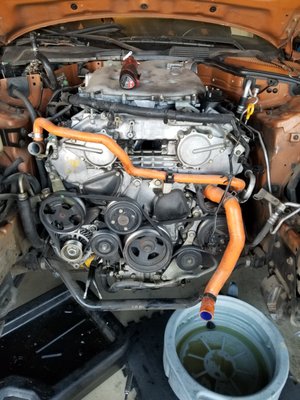 2008 Nissan 350Z - Customer was in a accident, damaged the oil pan and broke engine. Right axel hub was damaged as well. 2008 Nissan 350Z - Customer was in a accident, damaged the oil pan and broke engine. Right axel hub was damaged as well.