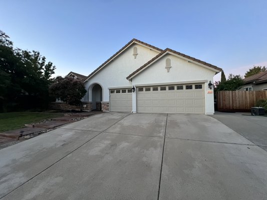 Exterior Painting @ Rancho Cordova - Exterior Painting Done the right way , with full pressure wash , wood trim prep and stucco prep and two coats of paint using Sherwin Williams Exterior Painting @ Rancho Cordova - Exterior Painting Done the right way , with full pressure wash , wood trim prep and stucco prep and two coats of paint using Sherwin Williams