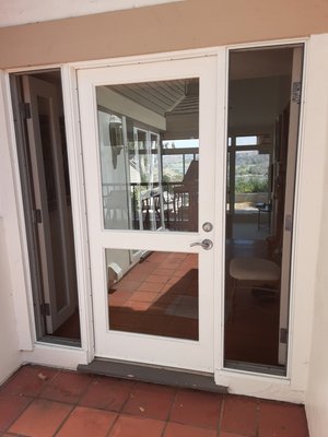 Custom Screen Fabrication - We hand rescreen our repairs on site at your location. Custom Screen Fabrication - We hand rescreen our repairs on site at your location.