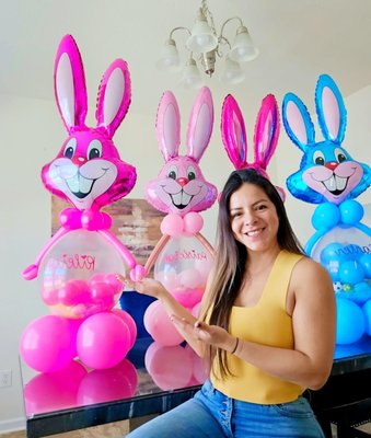 Bunny Balloons - Giant Easter Bunny is back!!
Includes:
⭐️Bunny foil balloon 35"
⭐️Latex Balloons (variety colors)
⭐️10 eggs (variety chocolates) 
⭐️Custom word (Name)
🌟You can add money in your Bunny 💰 
Place your order NOW $50 🐰
https://balloondecorbygaby.com/booking