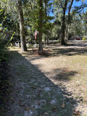 Fall over seed - As the cool weather starts to creep in our local southern grasses begin to brown and go dormant, aeration, fertilizer and over seeding can keep your lawn beautiful and green all winter long!