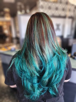 Color Highlights - We are sharing just some of the Full Color Highlights we have done at LUX Salon in this project.