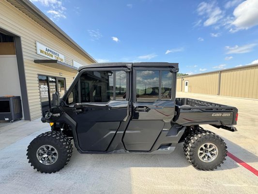 Automotive Tint - Hiring a professional to install your vehicle’s tint is the only way you can get value for your money. Don’t risk a messy finish or settle for low quality materials. Take advantage of one of most  experts in car windows tinting services in San Antonio Texas.