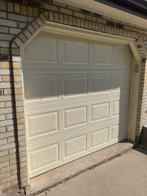 NEW GARAGE DOOR - 8/14/2025 - GARAGE DOOR HAD BEEN HIT - REPLACED WITH NEW NEW GARAGE DOOR - 8/14/2025 - GARAGE DOOR HAD BEEN HIT - REPLACED WITH NEW