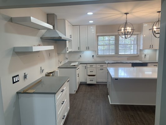 Residential Remodel Catawba SC - Residential Remodel - Full kitchen remodel, four bathrooms remodel, LVL installation, LVP flooring throughout and custom built bookshelf. Residential Remodel Catawba SC - Residential Remodel - Full kitchen remodel, four bathrooms remodel, LVL installation, LVP flooring throughout and custom built bookshelf.