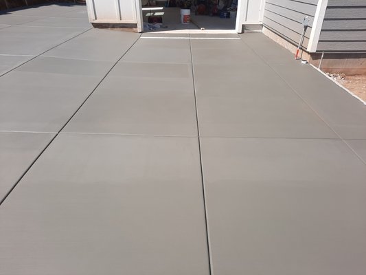 Driveway and drain installation. - This project is a driveway replacement, with 1/2" control joints with a light broom finish. Driveway and drain installation. - This project is a driveway replacement, with 1/2" control joints with a light broom finish.