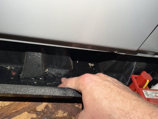 This was an air-conditioning unit that was defective upon inspection - Yes, was an air conditioner that had some defective findings. I was able to recommend an HVAC technician for further evaluation and correction.