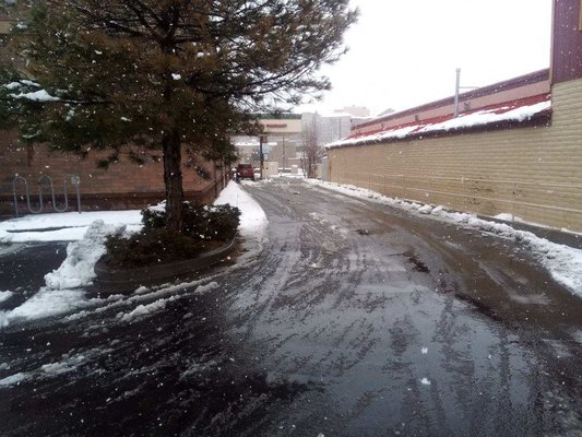 Snow plowing - Snow plowing 2023-2024 season 25% off for new customers!