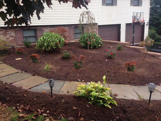 Hillyard's Landscaping - From residential lawns, to estates, to businesses and developments, Hillyard’s Landscaping can meet your landscaping needs.  Each design is carefully crafted with your needs in mind.  We have extensive experience designing a landscape that not only showcases, but can address existing water run off issues.  Contact us today to schedule a free quote!