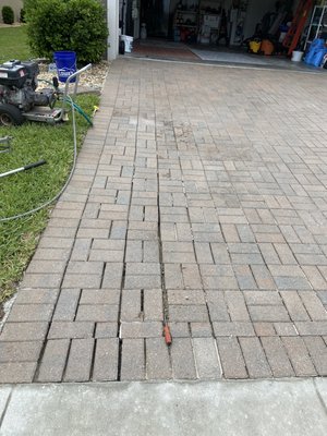Set & sealing pavers - Pressure washing 
Resetting
Sealing 
Enjoy it