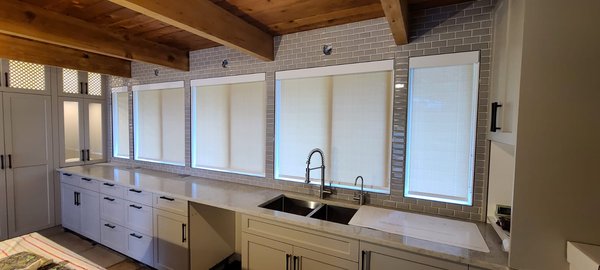Roller shades manual Blinds - 2 sets of projects for a house in Vancouver , we did the roller shades in Their Kitchen which they also moved to have them at their living room. The living room have different qualities and shades for each windows and sliding doors as requested and customized from Greystone Blinds ,
Greystoneblinds.ca Roller shades manual Blinds - 2 sets of projects for a house in Vancouver , we did the roller shades in Their Kitchen which they also moved to have them at their living room. The living room have different qualities and shades for each windows and sliding doors as requested and customized from Greystone Blinds ,
Greystoneblinds.ca