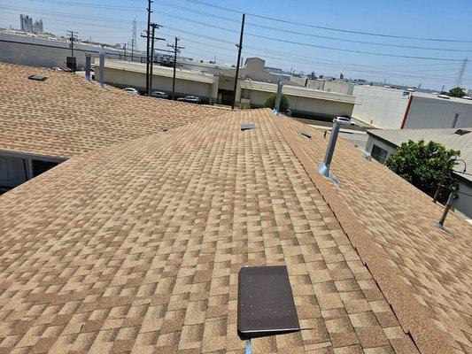Asphalt Shingles Roof Replacement - Apartment Building.
Complete roof replacement, including the plywood asphalt shingles.