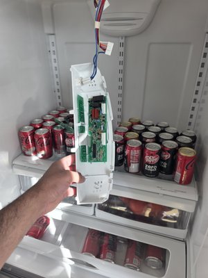 Defrost Timer replacement - Has your fridge stopping cooling but your freezer is full of ice? It's possible your defrost timer has gone bad