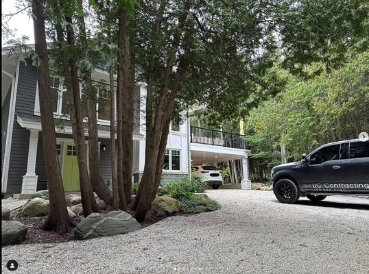 Thornbury Zip Up System - This was an existing car port in Thornbury that we installed a Zip Up Underdeck system with some led pot lights. Thornbury Zip Up System - This was an existing car port in Thornbury that we installed a Zip Up Underdeck system with some led pot lights.