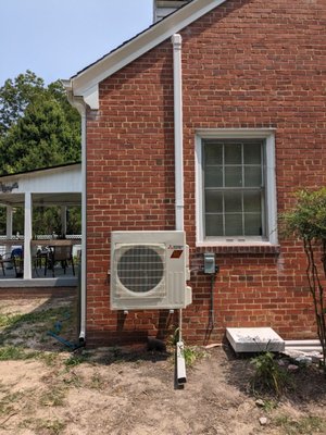 Minisplit install - Here is one of my new minisplit heatpump installs