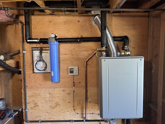 40-Gallon Tankless Water Heater and Inline Filter Install - What a transformation! 👏
We removed this aging 40-gallon tank water heater and replaced it with a sleek new tankless water heater, complete with an inline filtration system.
✔️ Endless hot water
✔️ More usable space
✔️ Cleaner water entering the unit
✔️ Built to last
Swipe to see the before and after! 40-Gallon Tankless Water Heater and Inline Filter Install - What a transformation! 👏
We removed this aging 40-gallon tank water heater and replaced it with a sleek new tankless water heater, complete with an inline filtration system.
✔️ Endless hot water
✔️ More usable space
✔️ Cleaner water entering the unit
✔️ Built to last
Swipe to see the before and after!