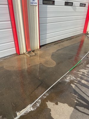 EXPRESS LUBE - This was a Auto Express lube that had not been cleaned in years. With our hot water pressure washer we were able to get most oil stains up. The owner was pleased with the results and paid over the estimated price of the cleaning. EXPRESS LUBE - This was a Auto Express lube that had not been cleaned in years. With our hot water pressure washer we were able to get most oil stains up. The owner was pleased with the results and paid over the estimated price of the cleaning.