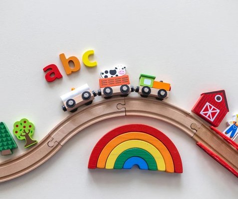 Kids Toys Shoes and Clothes - Toys, clothing, books and more. Great for gifts! We sell only high-quality, upscale consignment pieces.

*Products can be shipped or picked up in store