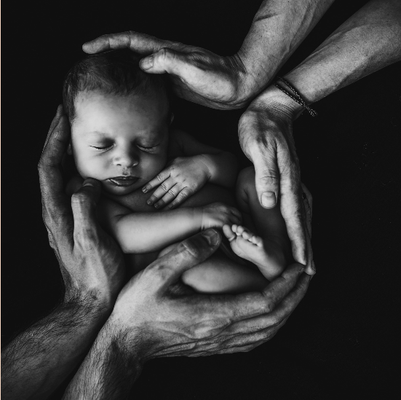 Birth Doula - Premium Package - We offer both doula services as well as sleep coaching services. For our sleep solutions, choose from our personalized sleep plans and virtual text and phone support or enjoy a combination of services through our thoughtfully designed packages.

What’s included?
2 prenatal visits

Hospital & Birth Support

2 postpartum visits