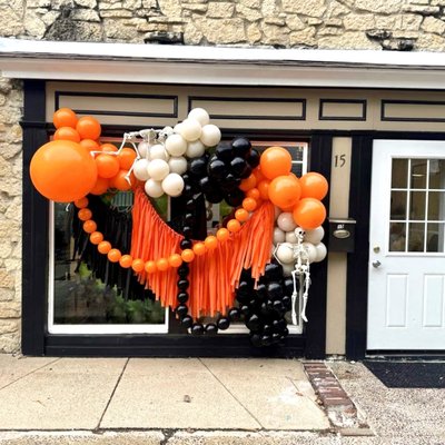 Spooktacular Halloween Balloon Decor - Dive into the festive spirit with our unique Halloween balloon project, where creativity meets celebration! We specialize in transforming your Halloween events into unforgettable experiences with vibrant colors and spooky themes.
Our balloon decor showcases a blend of traditional Halloween colors - think rich oranges, deep blacks, and ghostly whites - perfectly capturing the essence of the season. We can incorporate fun elements like playful spiders, whimsical streamers , and a variety of balloons to create a dynamic visual experience.
But we don't stop there! Our Halloween - themed balloon accessories can include charming skeletons, adding a delightful touch of fright. Imagine a stunning display with organic pampas grass, beautifully complementing the colorful balloons and enhancing the overall look. 
To complete the aesthetic, we can include decorative  pumpkins , which not only add a classic Halloween vibe but also serve as great conversation starters at your event.
Whether you're planning a Halloween party, a community  event or a festive gathering , our customizable balloon decorations balloon decorations will elevate your celebration to new heights. Let's work together to create  a spooktacular atmosphere that reflects your vision and brings joy to your guests!
Contact us today to discuss your idea and lets make this Halloween unforgettable with our stunning balloon decor!