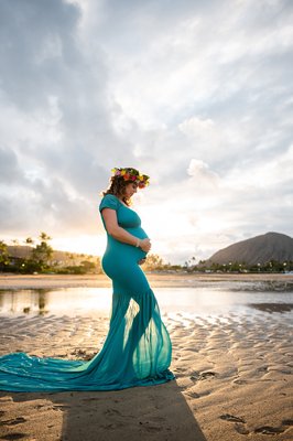 Maternity - Women in general are incredible, and I think pregnant women are superheroes. Seriously, pregnancy is exhausting. Soon-to-be moms deserve to memorialize this time where they are actually growing a human being inside them (I still can’t believe we do this). Maternity sessions are really special, and there is a literal glow that comes from women that feels like documenting magic. Maternity - Women in general are incredible, and I think pregnant women are superheroes. Seriously, pregnancy is exhausting. Soon-to-be moms deserve to memorialize this time where they are actually growing a human being inside them (I still can’t believe we do this). Maternity sessions are really special, and there is a literal glow that comes from women that feels like documenting magic.
