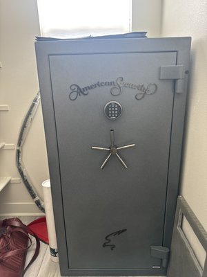 Safe Move - Our team moved a 1000 pound safe from 2nd floor to first floor , We made this possible with our heavy duty equipment and With Super Movers Safe Move - Our team moved a 1000 pound safe from 2nd floor to first floor , We made this possible with our heavy duty equipment and With Super Movers