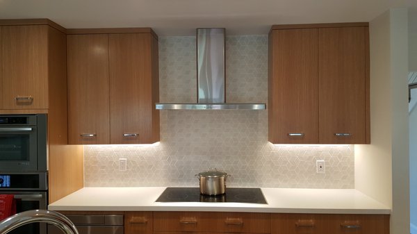Backsplash - Upgrade your kitchen look with a new tile backsplash. This rhombus mosaic design adds flair to this kitchen and just like any tile work it adds durability to the cooking area. Create your own custom beautiful design where you will enjoy cooking your meals. Contact us and see if we can help. Backsplash - Upgrade your kitchen look with a new tile backsplash. This rhombus mosaic design adds flair to this kitchen and just like any tile work it adds durability to the cooking area. Create your own custom beautiful design where you will enjoy cooking your meals. Contact us and see if we can help.