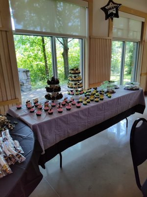 Graduation Party - We had the pleasure of helping a family celebrate their daughter's graduation. Appetizers, a meal and desserts were served. Graduation Party - We had the pleasure of helping a family celebrate their daughter's graduation. Appetizers, a meal and desserts were served.