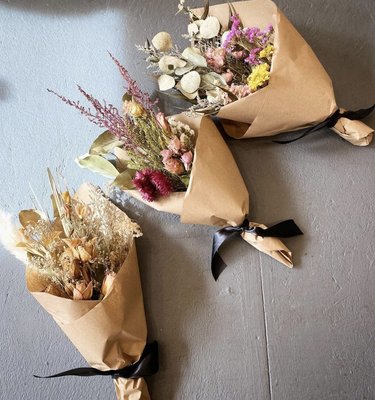 Dried & Fresh Florals! - Backbone was founded in 2019 with the focus of daily flower orders & custom dried and fresh floral arrangements. We have over 15 years of wedding and design experience and love having a retail shop to call home! Dried & Fresh Florals! - Backbone was founded in 2019 with the focus of daily flower orders & custom dried and fresh floral arrangements. We have over 15 years of wedding and design experience and love having a retail shop to call home!