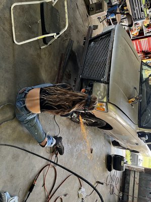 Isa  learning to  weld - Teaching my daughter to weld.  She made a custom bumper for  her old Toyota.