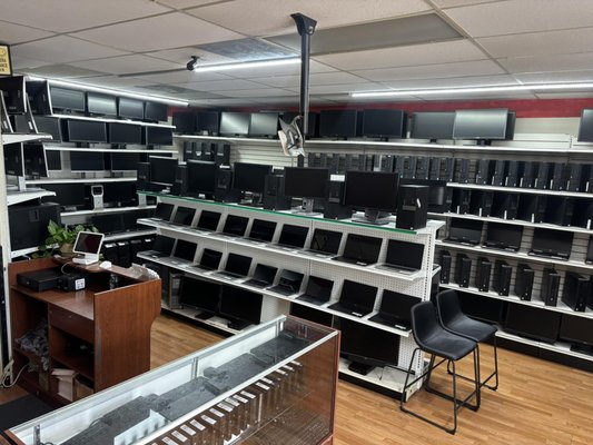 Computer sales / Vendemos computadoras - We sell computers!